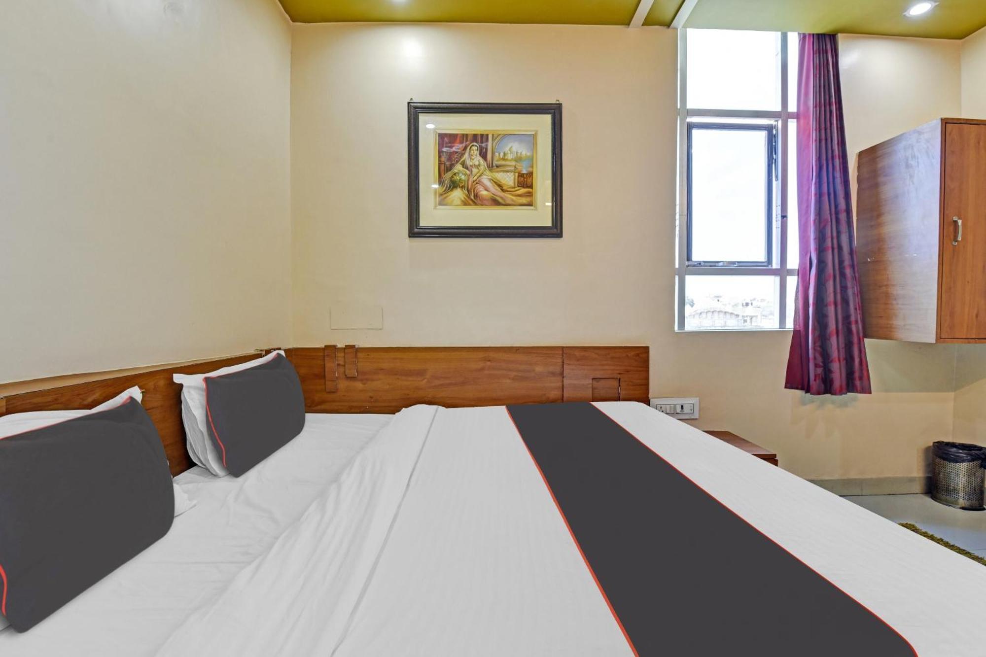 Collection O Royal Plaza Hotell Pushkar Exteriör bild